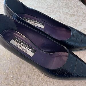 Town Shoes black leather shoes W9